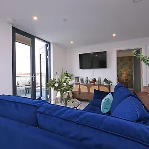 59 Apartment York